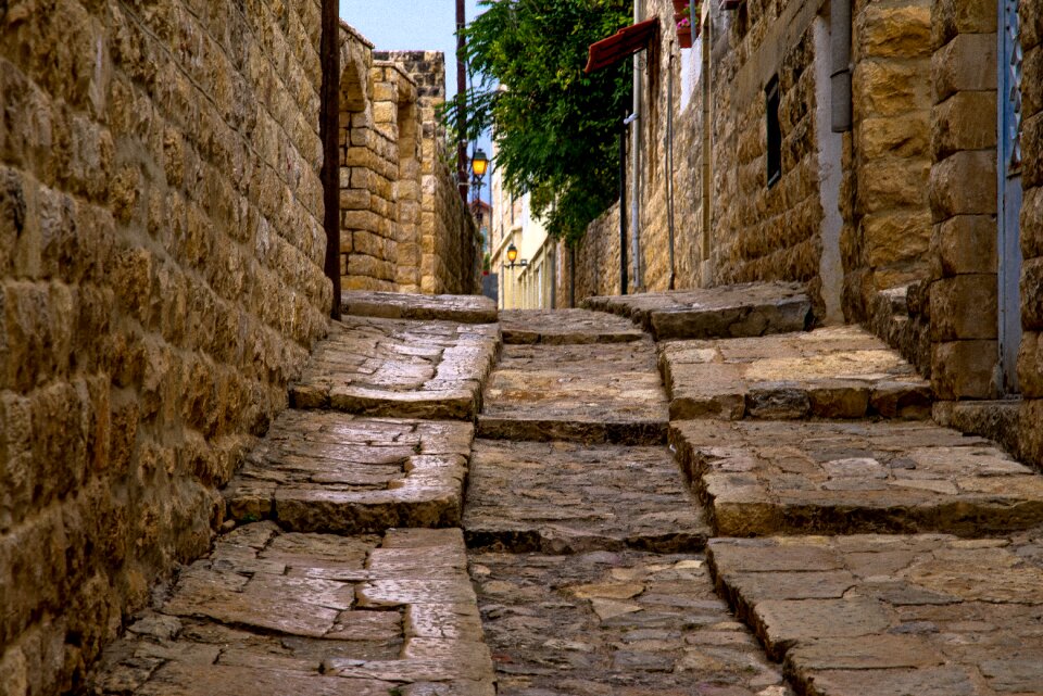 Wall stone evening
