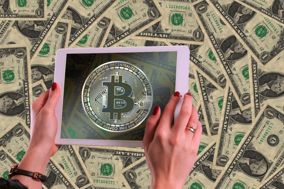 Electronic money currency internet