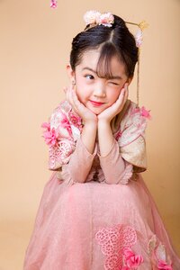 Naive girls antiquity