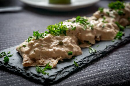 Starter veal tuna