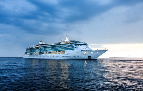 Ship cruises vacations photo