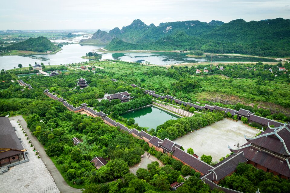 Bai dinh temple green travel