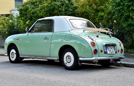Oldtimer youngtimer car