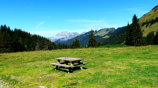 Bench rest mountains