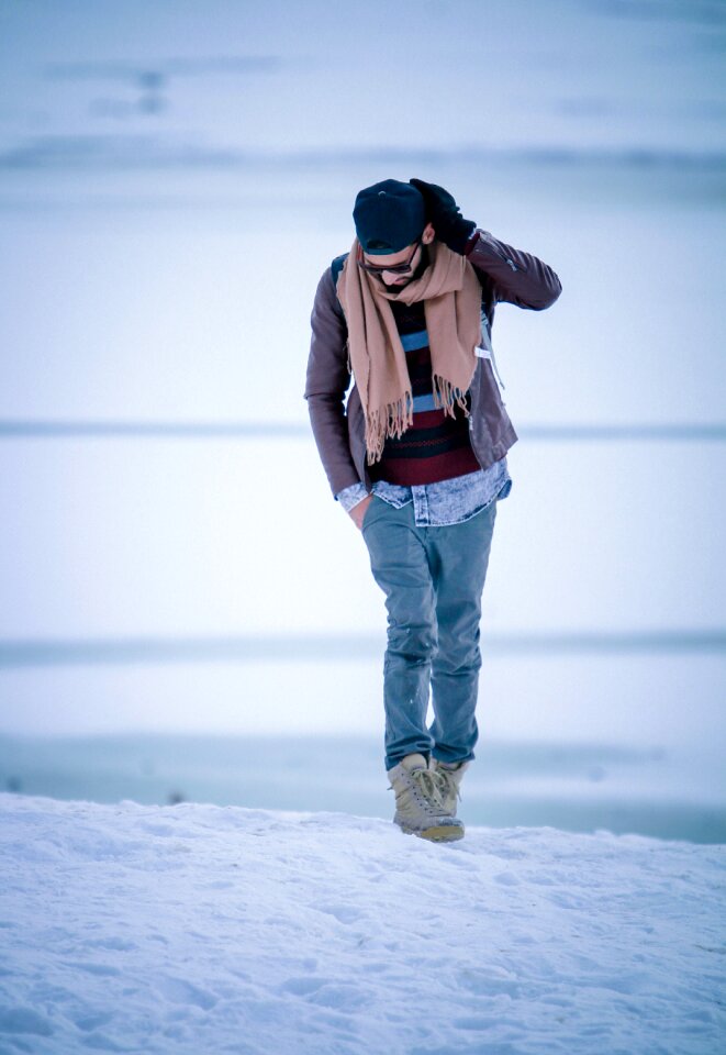 Pose young boy