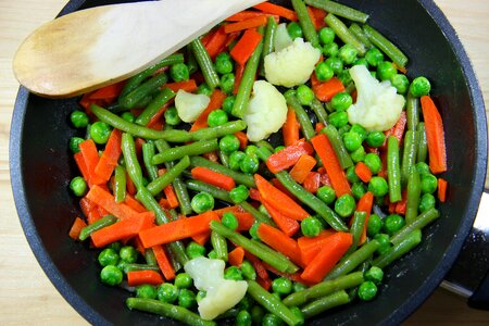 Beans green red