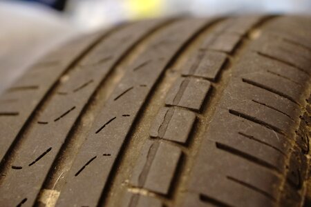 Auto road rubber