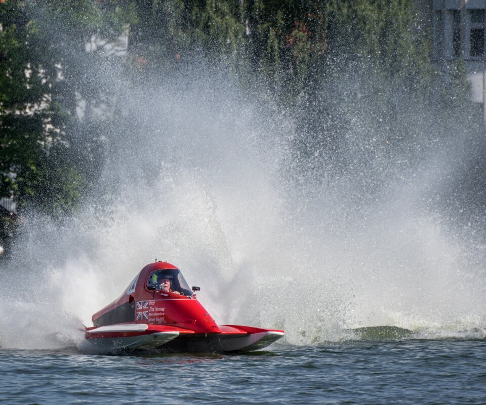 Racing racing boat race