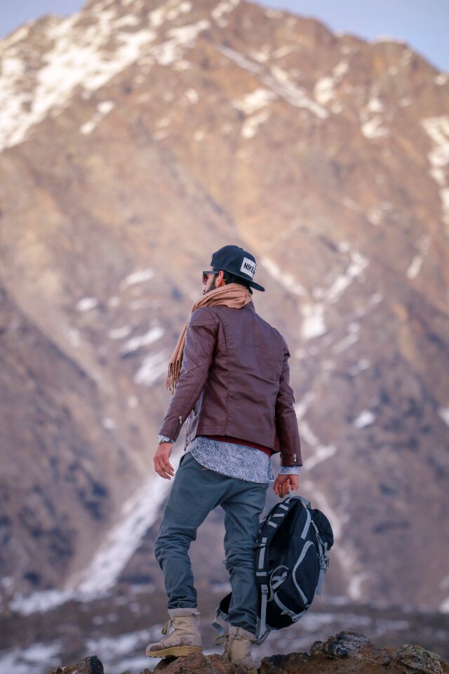 Pose young boy
