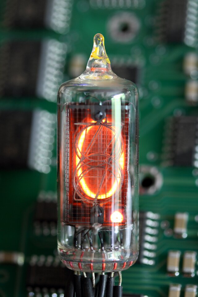 Vacuum digit glass