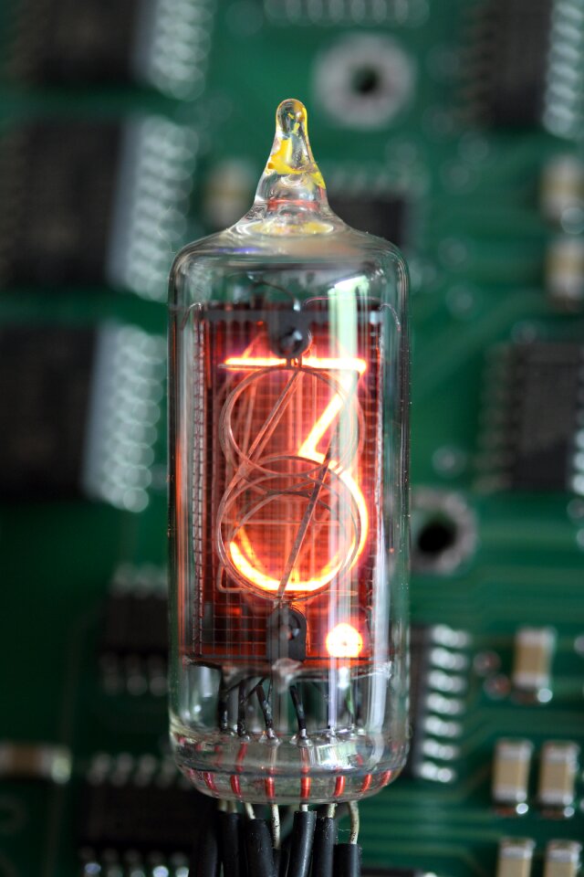 Vacuum digit glass