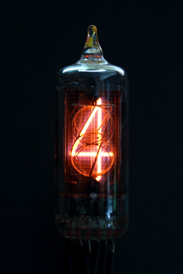 Vacuum digit glass