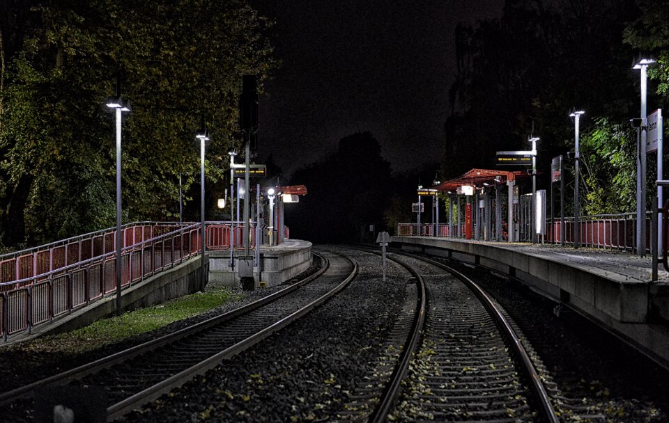 Rails darkness train