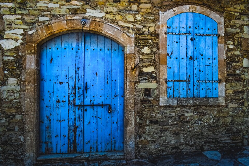 Traditional window entrance