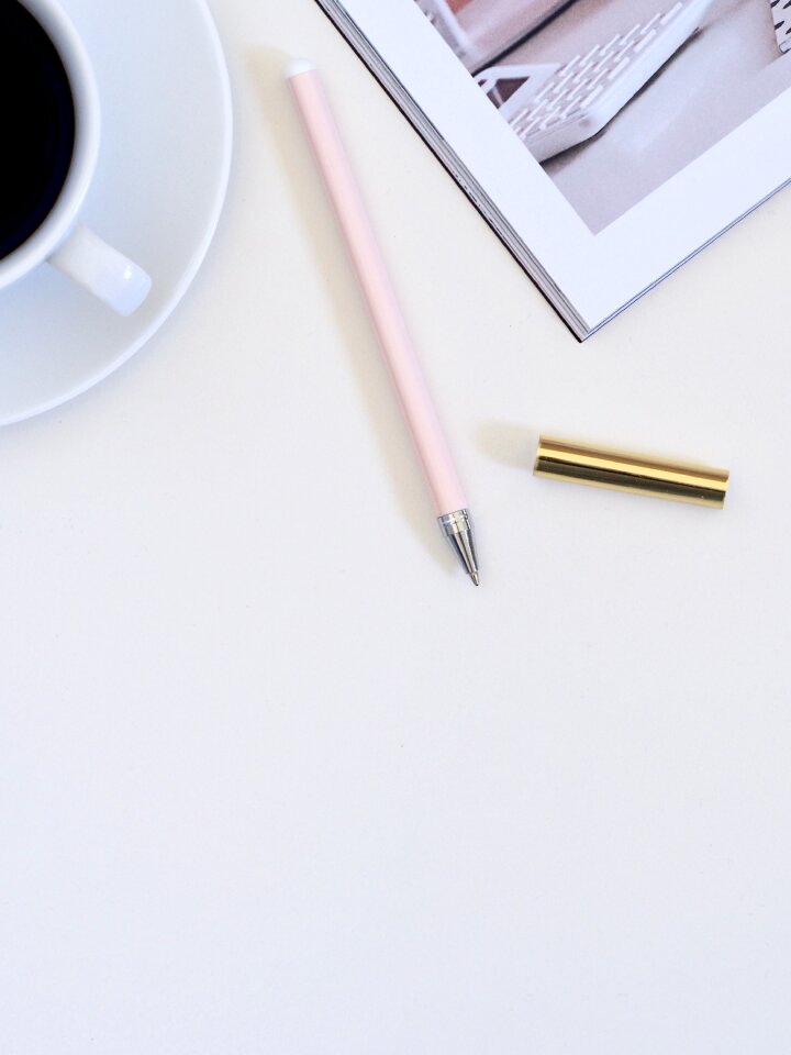 Blog blogging white