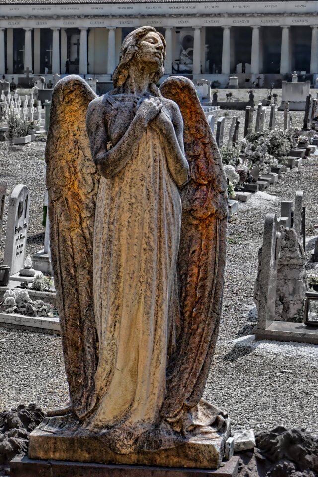 Mourning sweet tomb