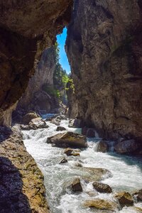 Alpine flowing rock