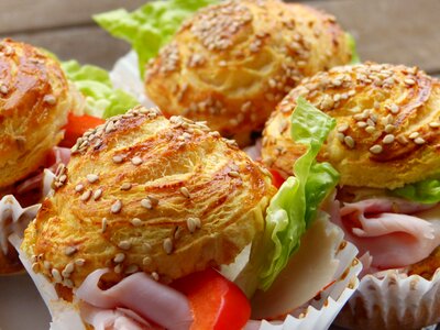 Salad bread snack