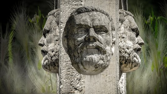 Art head stone figure photo