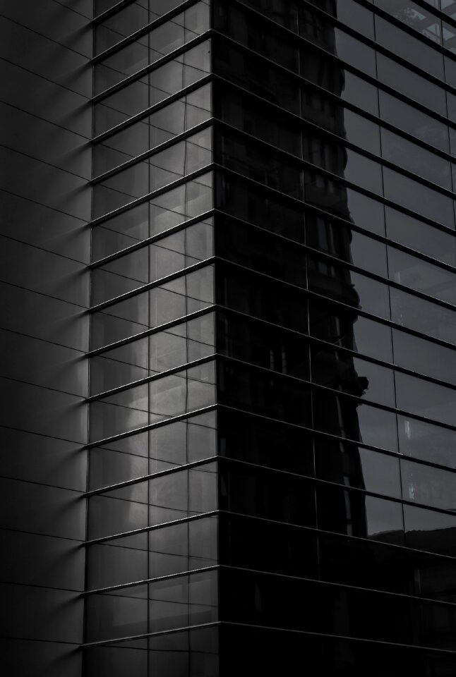 Shadow alone architecture