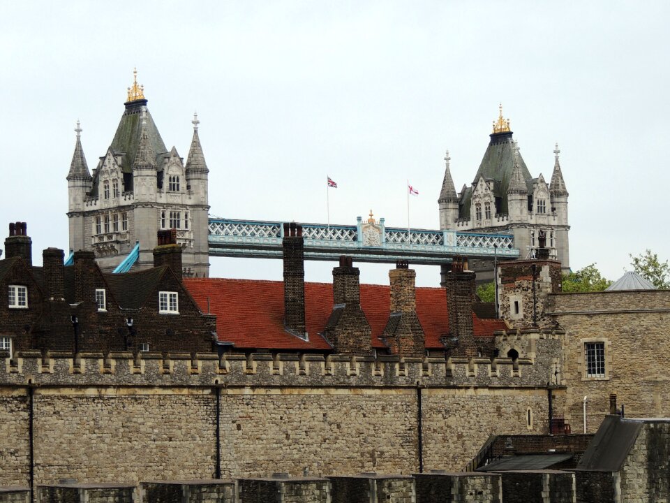 Famous capital monument