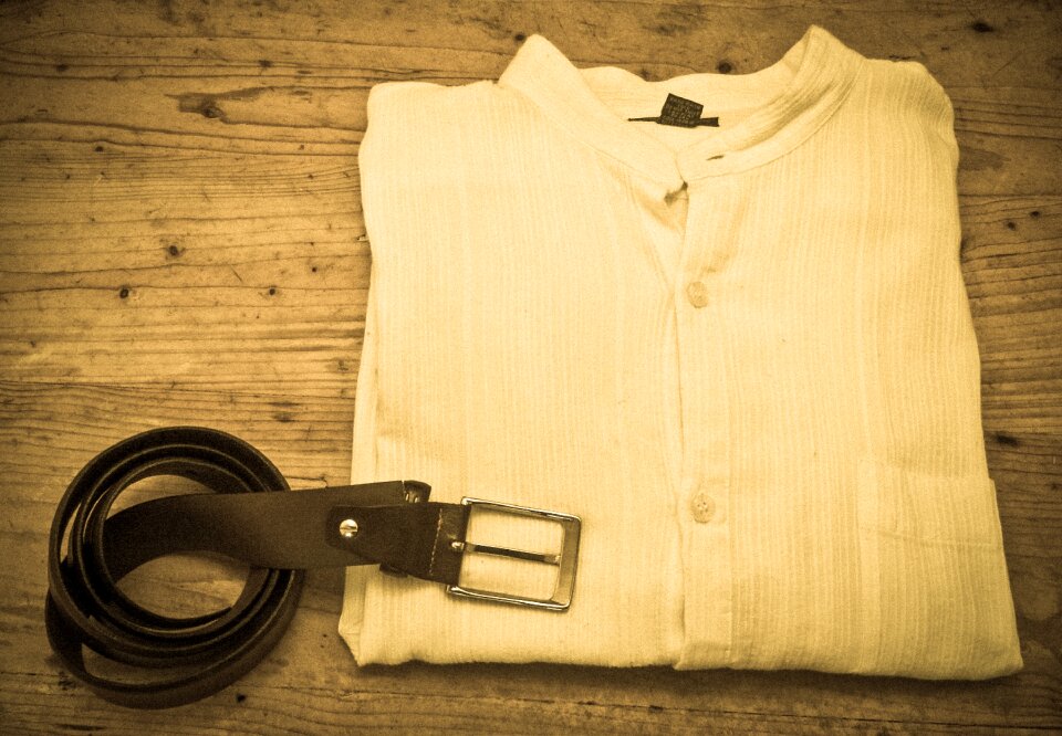 White linen belt