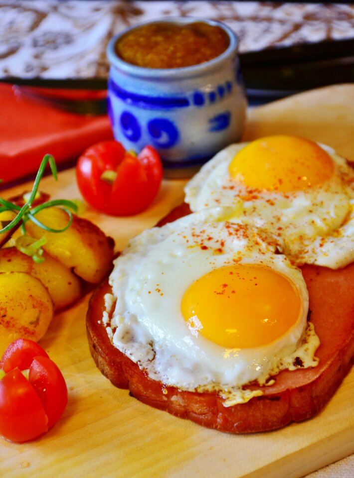 Mustard ingredients fried potatoes