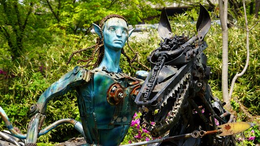 Nature statue avatar