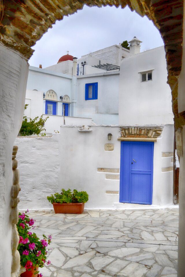 Tinos pyrgos dor