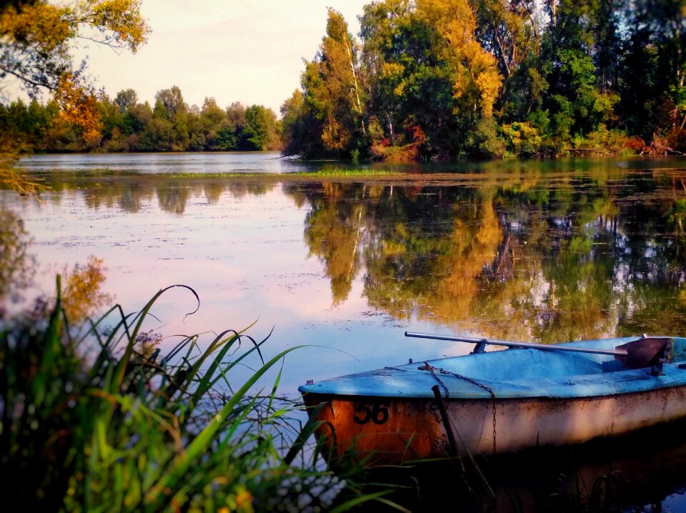 Mood isar kahn boat