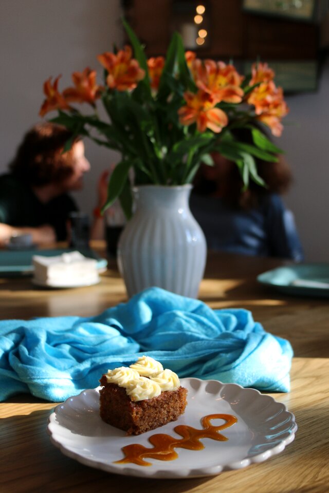 Blue cake cream