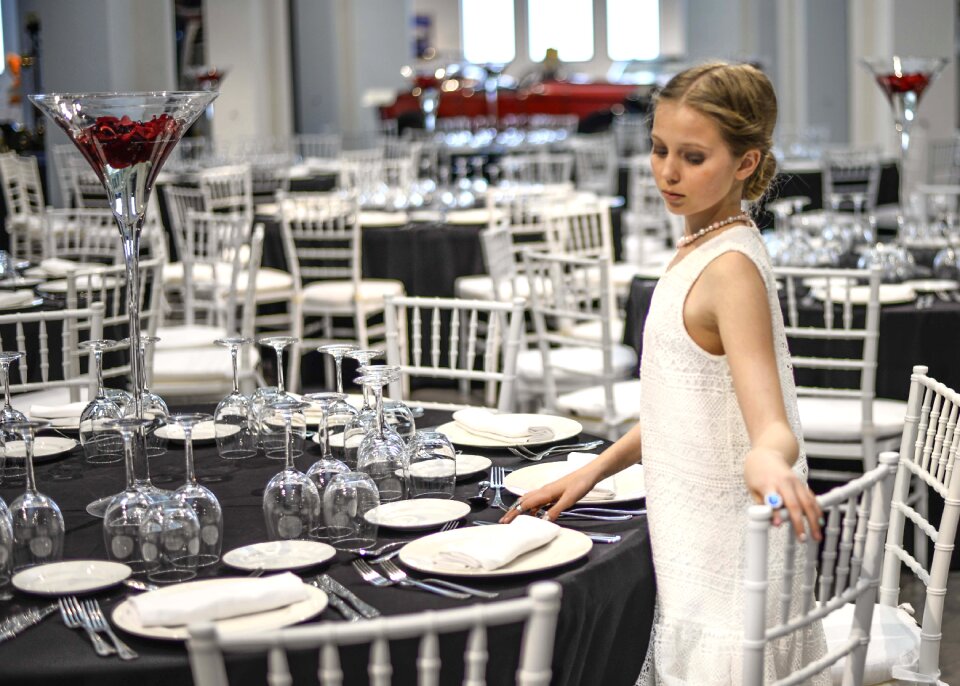 Restaurant woman service