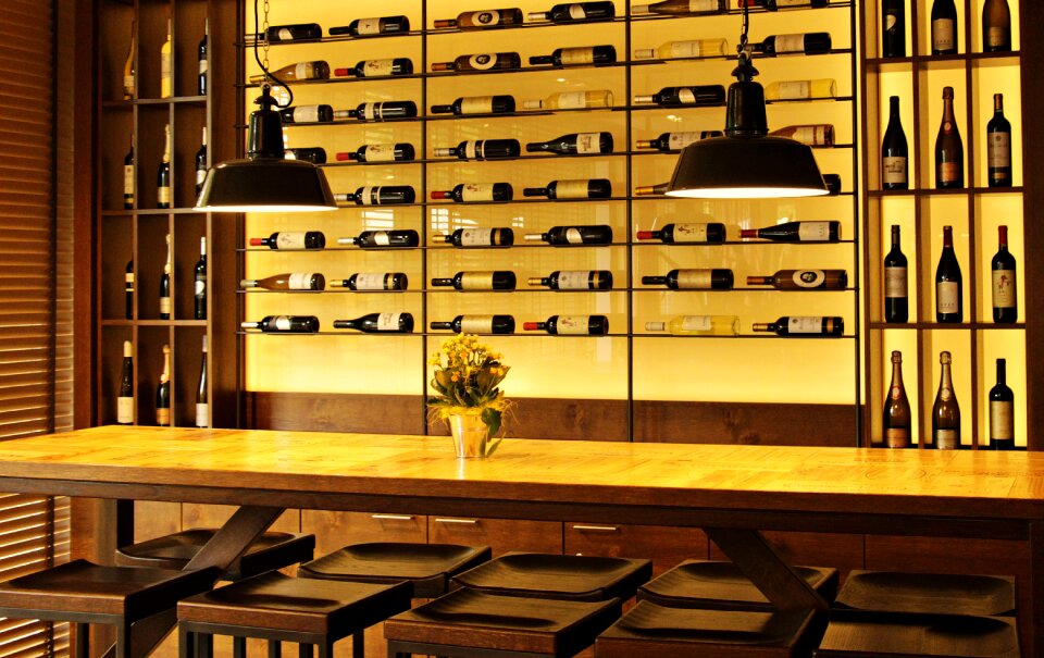 Exhibition bottles bottle rack
