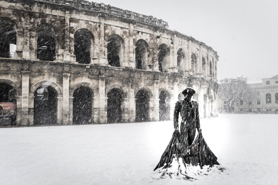 Morning building roman