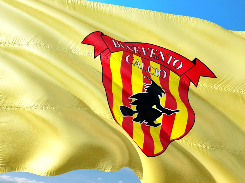 Seria a flag benevento calcio