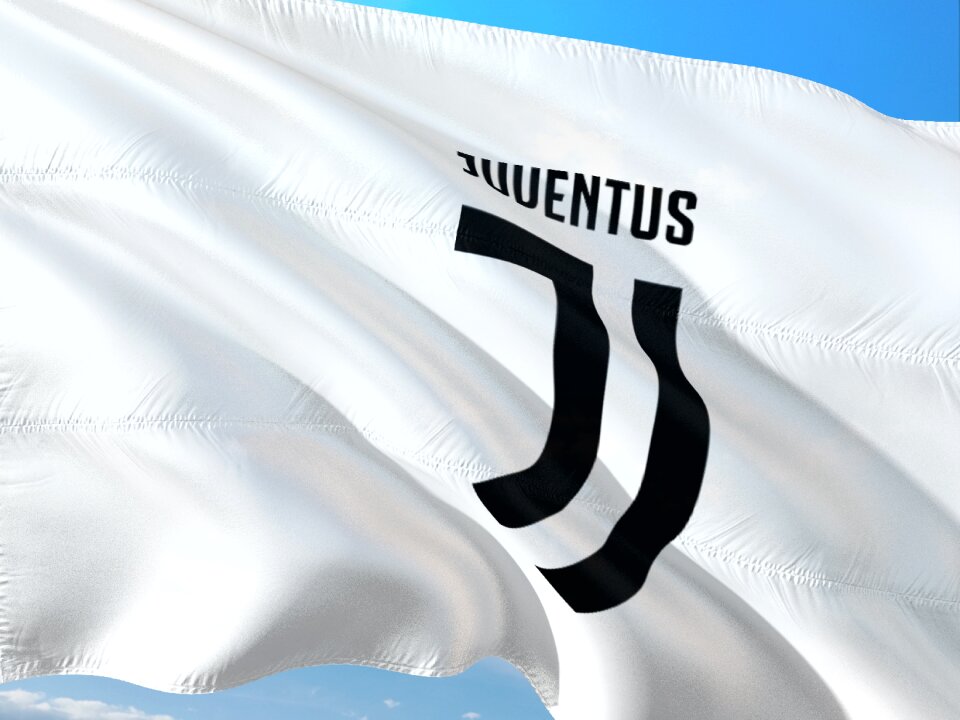 Seria a flag juventus turin