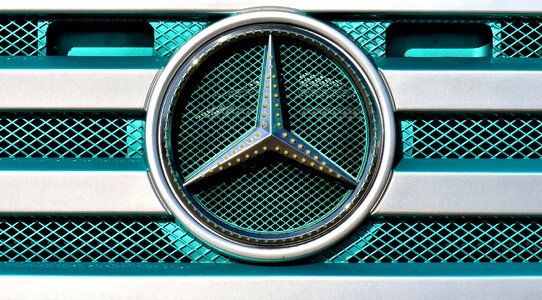 Mercedes logo Free photos photo
