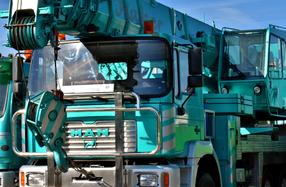 Truck mounted crane truck Free photos