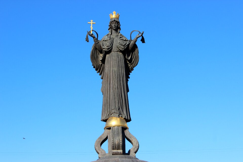 Sculpture showplace religious
