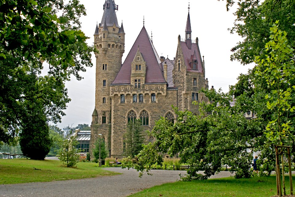 Building monument architecture