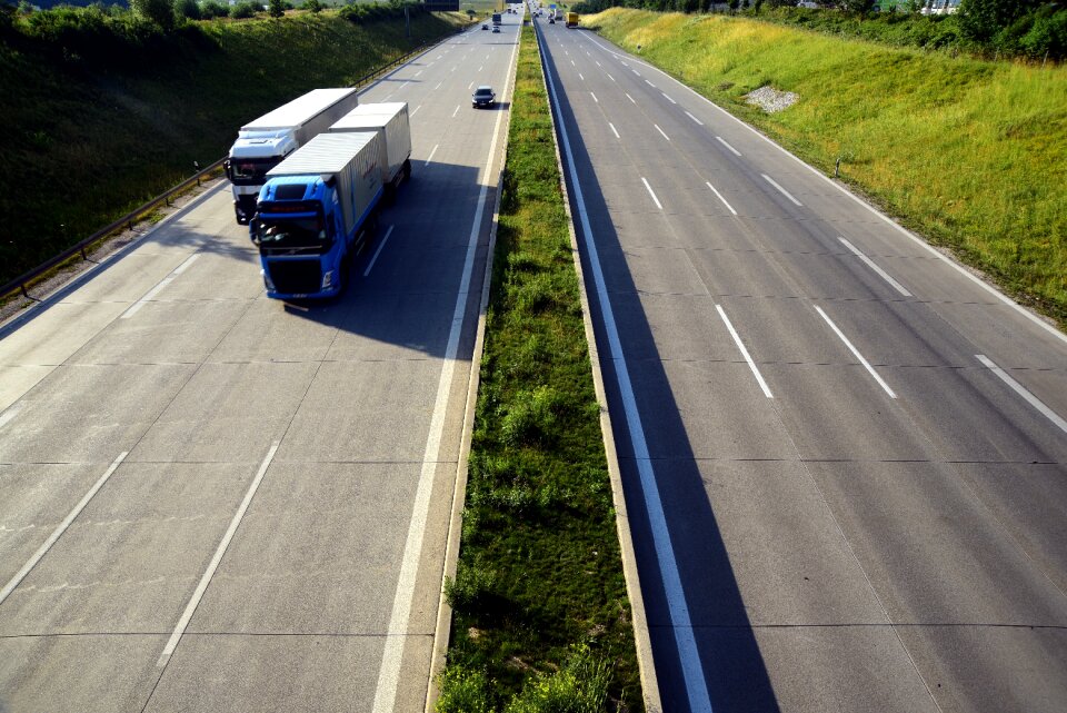 Travel transport drive