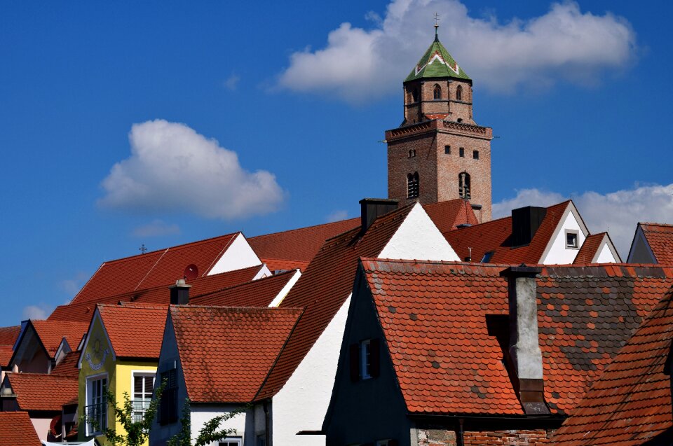 Historically building old