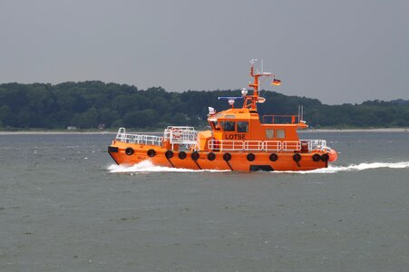 Maritime transport system seafaring