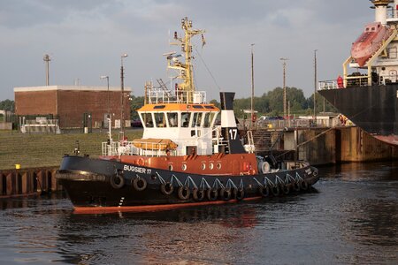 Towing vessel maritime bremen
