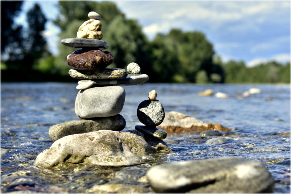 Marina stones horizon