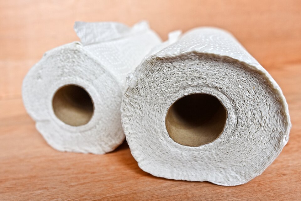 Cleaning sanitary wipe