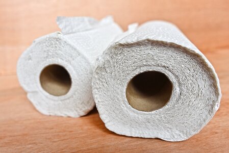 Cleaning sanitary wipe