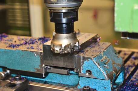 Cnc machining milling machine photo