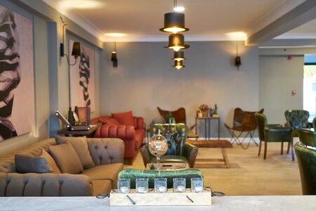 Lobby home hotel