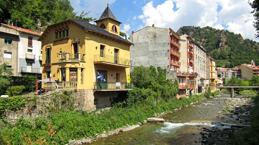 Tourism urban river